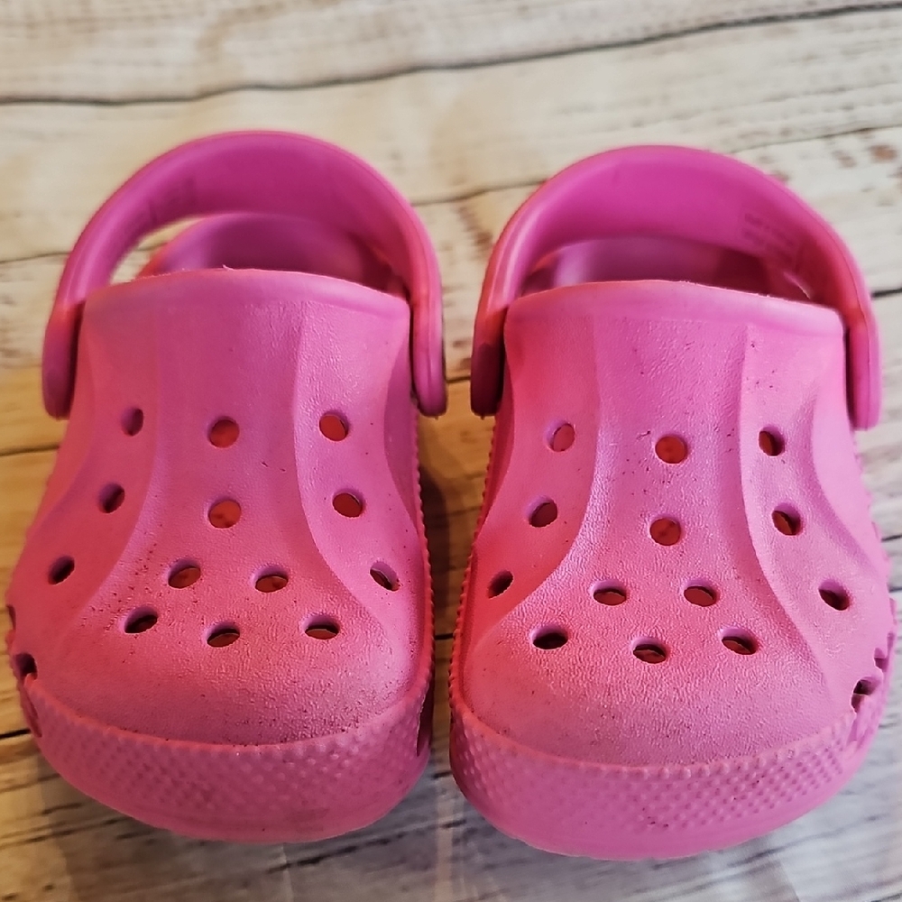 CROCS TODDLER GIRL PINK CROCS EUC SIZE 7